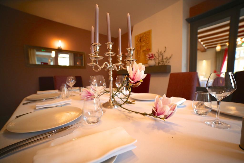 Hotel Restaurant Le Lion D'Or Saint-Hilaire-du-Harcouet Luaran gambar