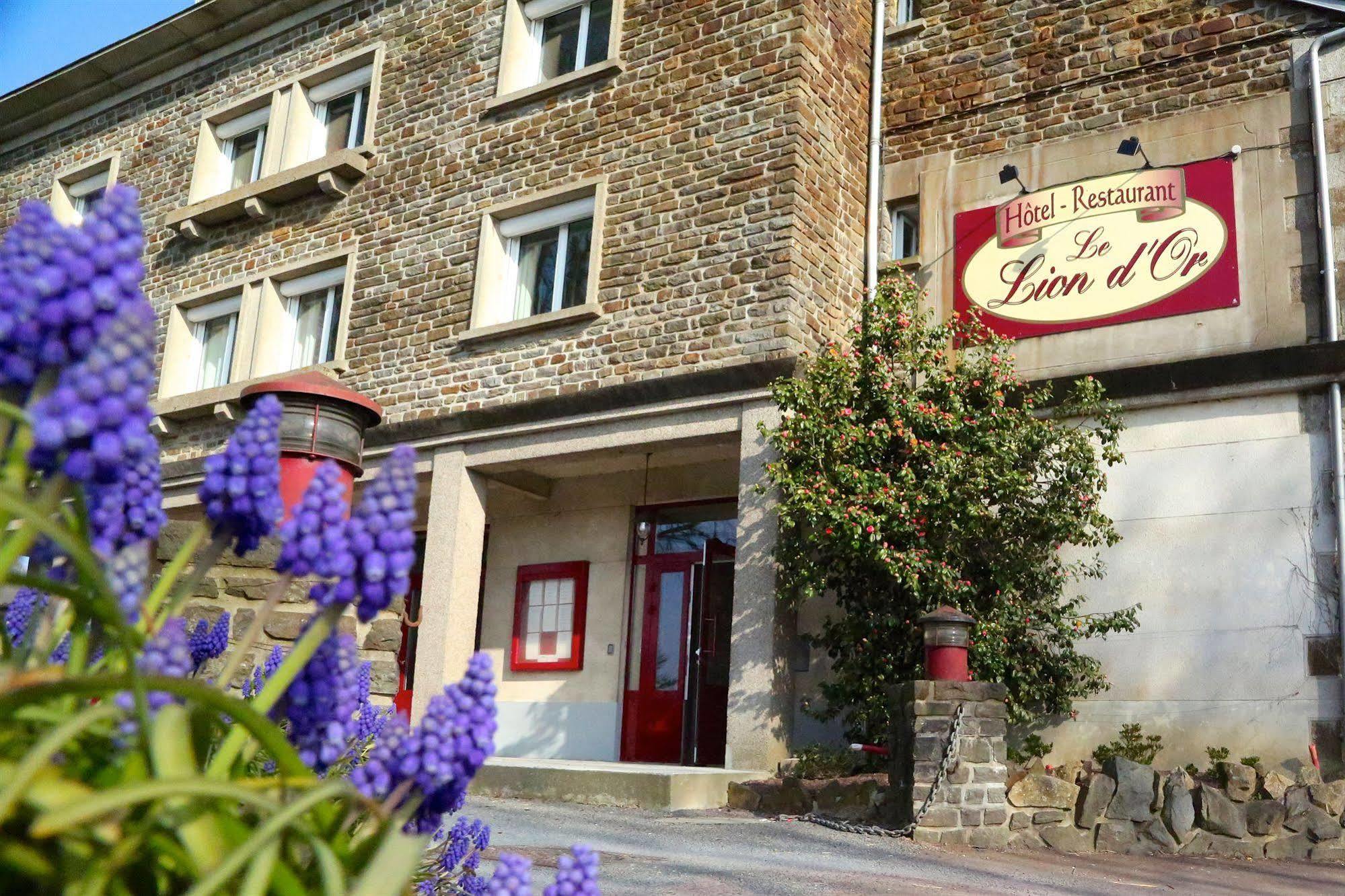 Hotel Restaurant Le Lion D'Or Saint-Hilaire-du-Harcouet Luaran gambar